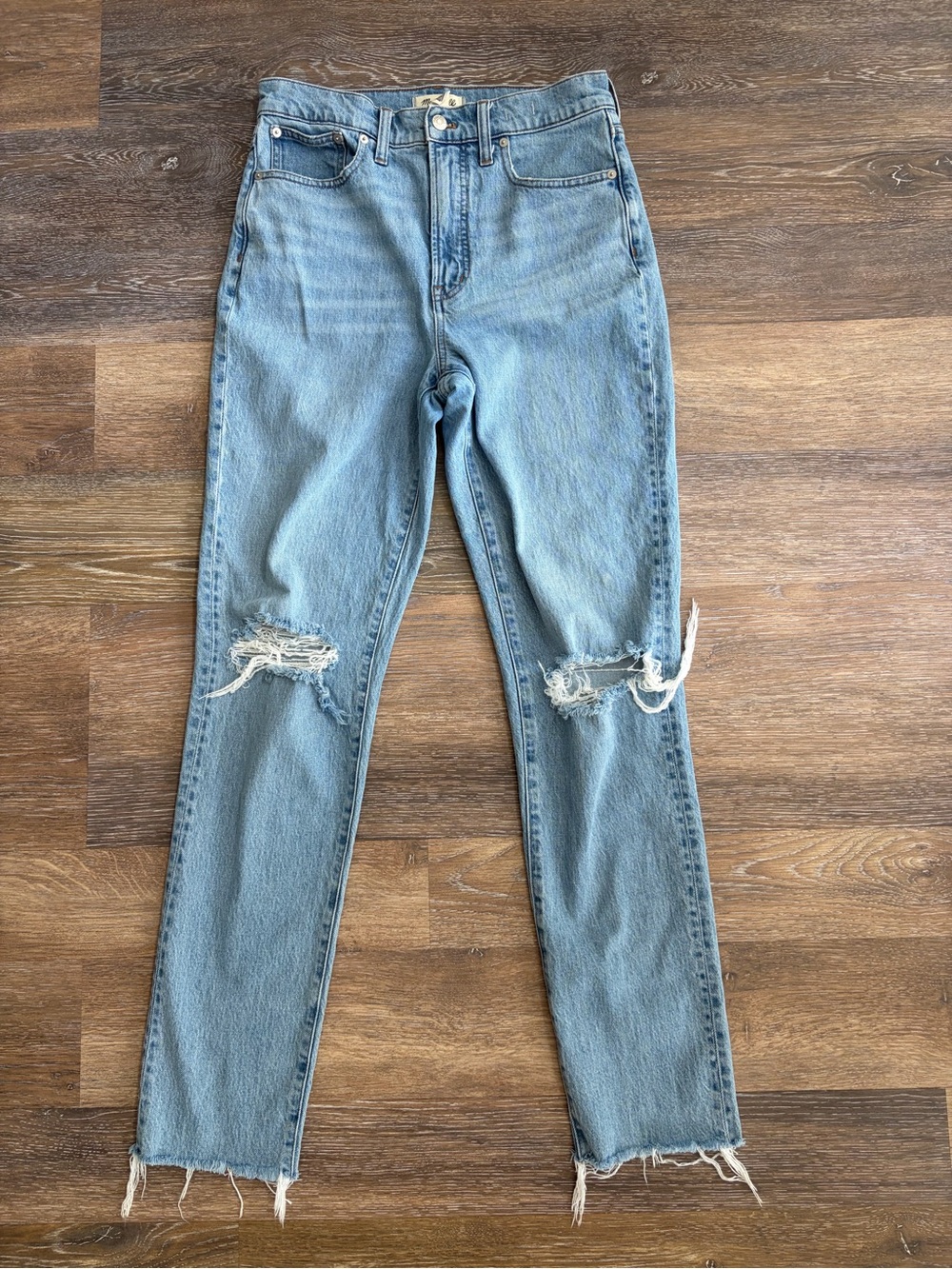 Madewell The Perfect Vintage Jean distressed with raw hem size 28 tall